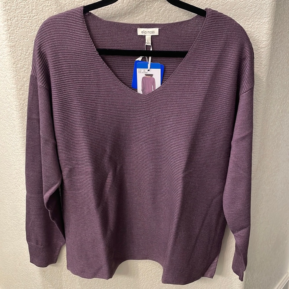 NWT Ella Moss Deep Lavender V-neck sweater Size L